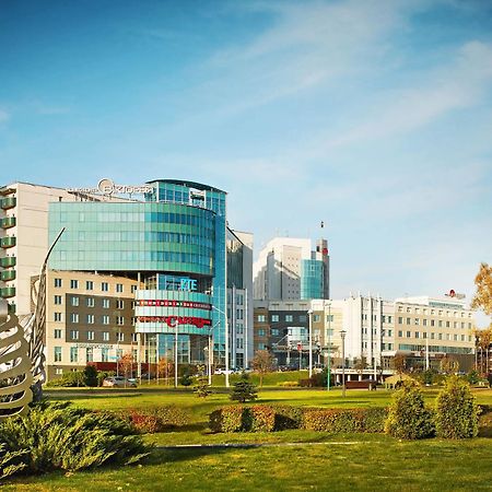 Victoria Hotel & Business Centre Минск Екстериор снимка